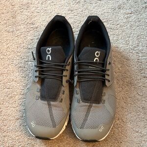 On Cloud Men’s Sneakers